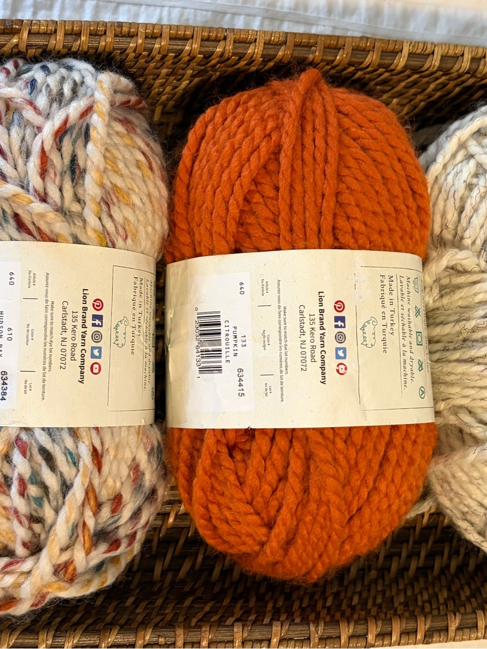 Wool Ease Thick & Quick Yarn - bundle of 3 - Picture 3 of 3